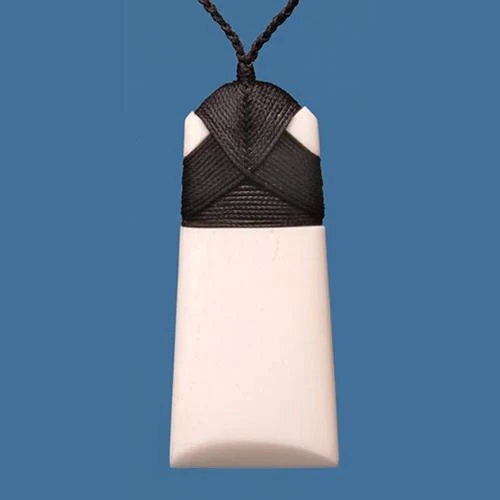 Bone Plain Toki Pendant - Medium