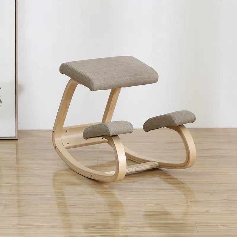 Ergonomic kneeling chair