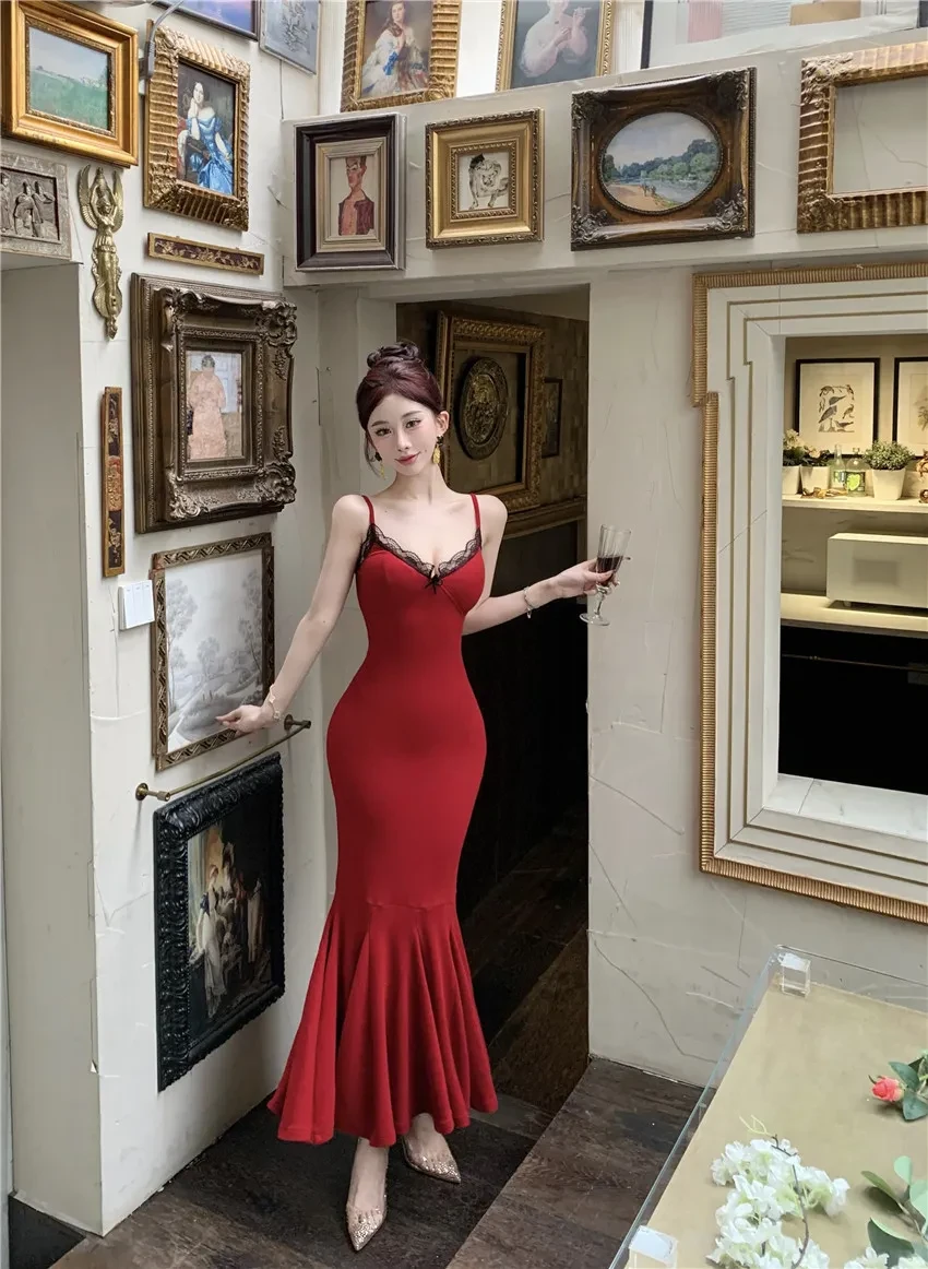 Fashion Personality Lace V-neck Sling Dress Women