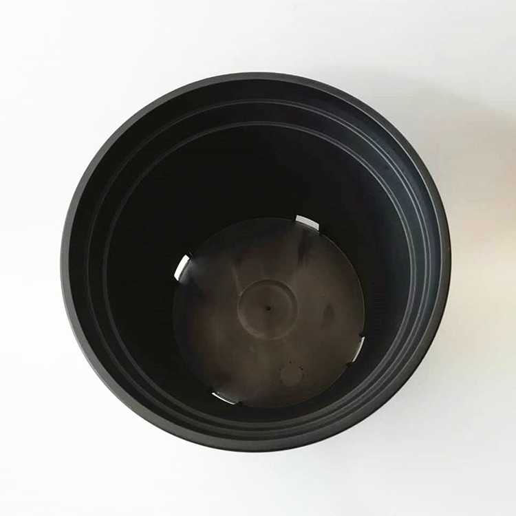 Large Plastic Garden Pots