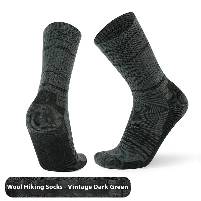 Men's And Women's Warm Wool Knee-high Sports Socks  Retro Dark Green