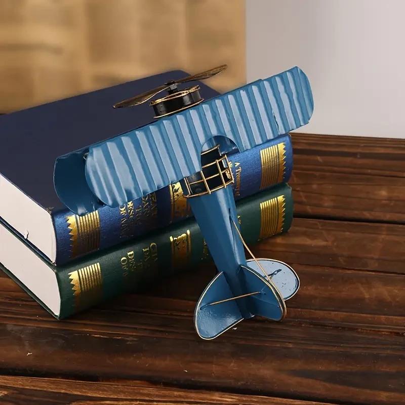 Creative Metal Airplane Toy - Retro Iron Office Desktop Decoration