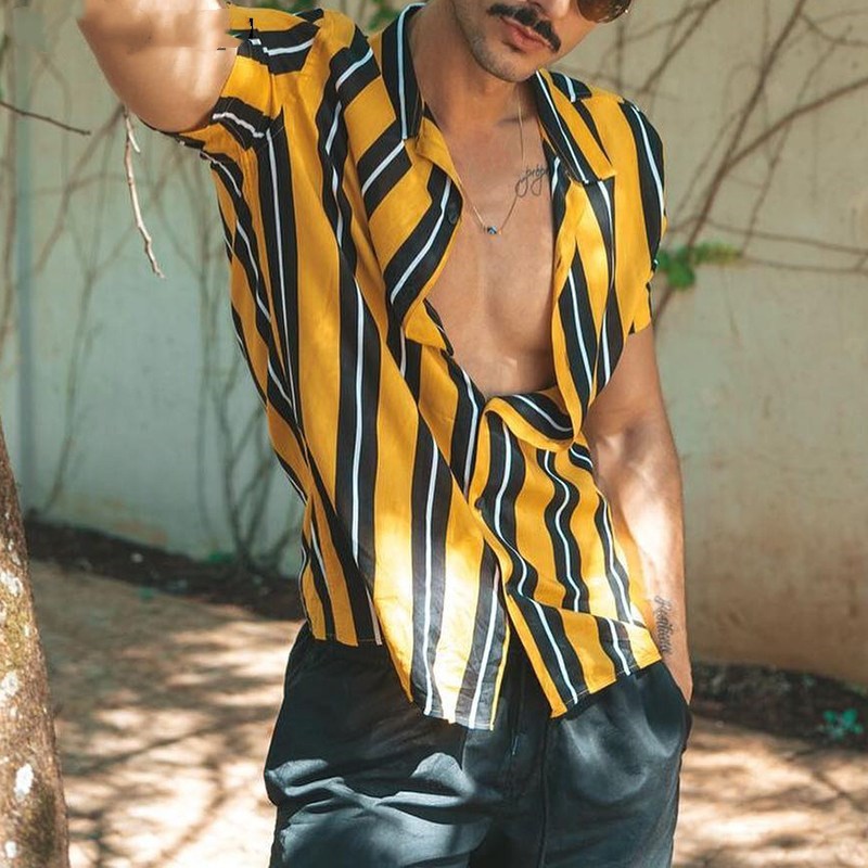 SummerWave Soft-Touch Men's Streetwear Tee"