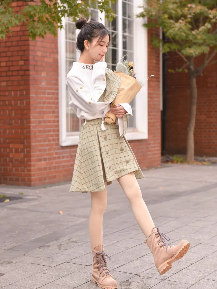 Woolen skirt plaid skirt