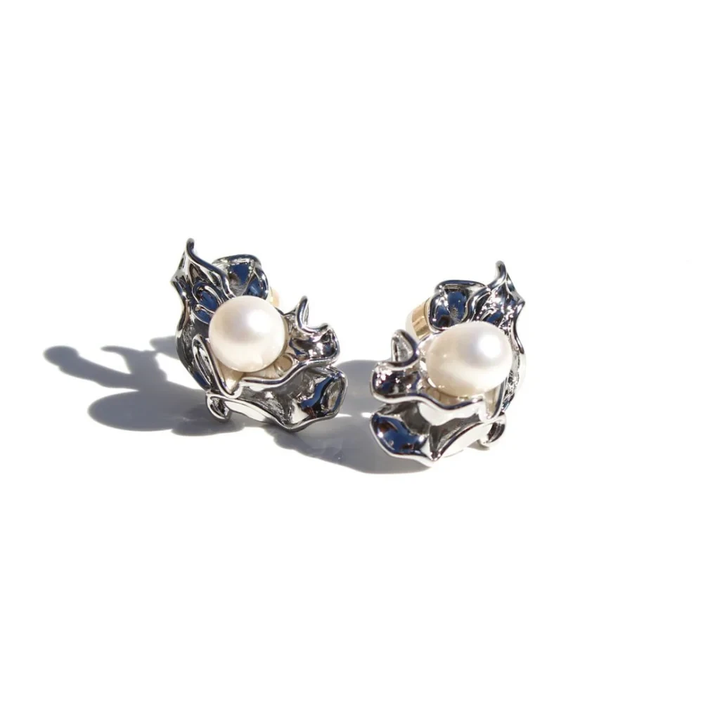 Earrings - Ruched Pearl