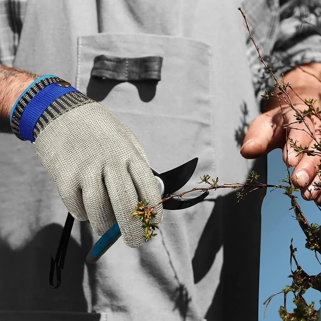 Cut Resistant Glove-Stainless Steel Wire Metal Mesh Butcher Safety Work Glove for Meat Cutting, Fishing,Cooking